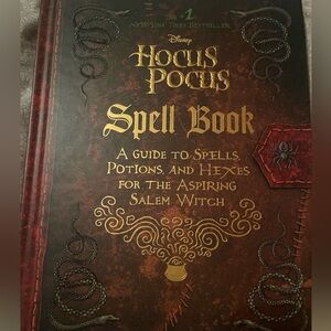 Disney’s Hocus Pocus Spell Book